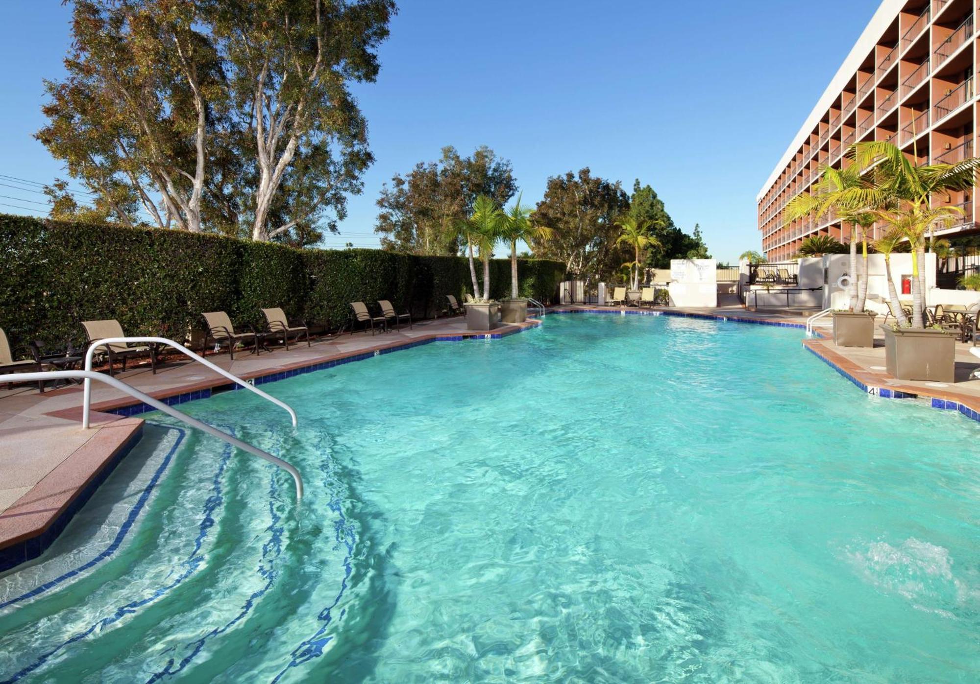 Hilton Orange County/Costa Mesa Hotel Exterior foto