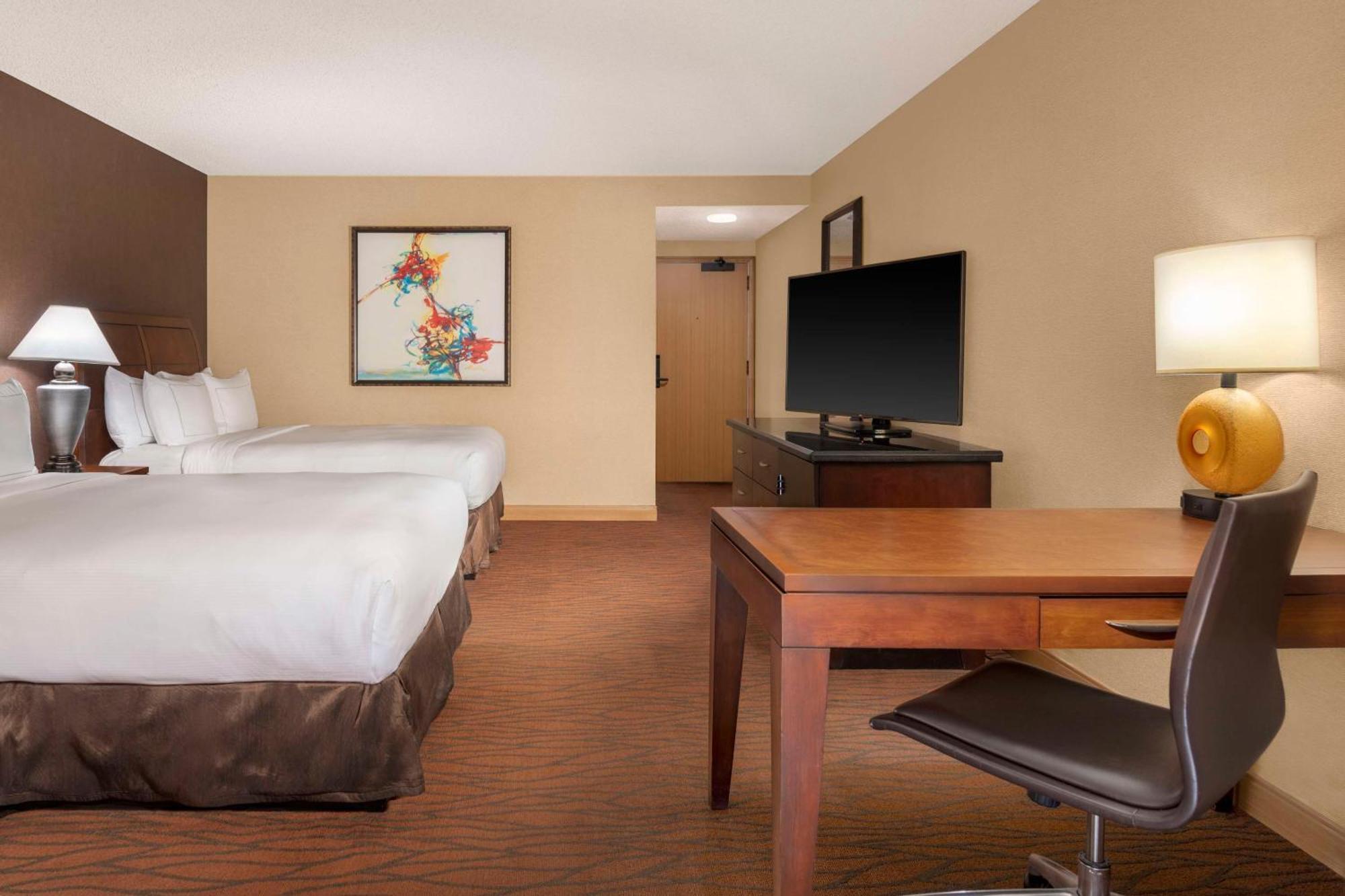 Hilton Orange County/Costa Mesa Hotel Exterior foto